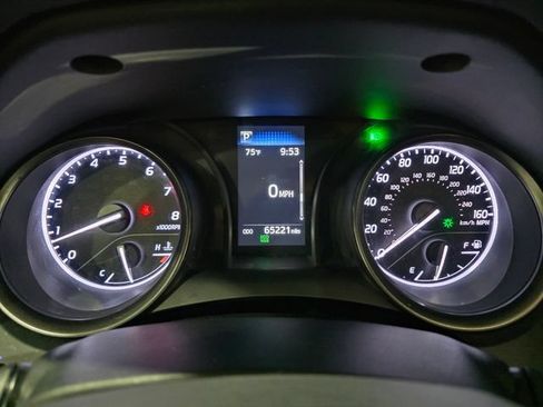 Used 2024 Toyota Camry SE FWD image 17