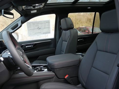 New 2026 Chevrolet Tahoe RST w/ RST Capability Package image 9