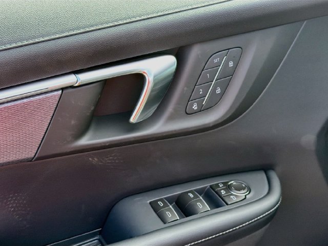 New 2027 Buick Enclave Sport Touring w/ Power Package FWD image 18