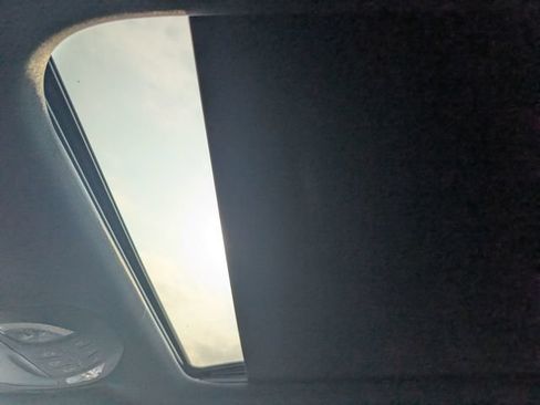 New 2027 Chrysler Pacifica Limited FWD image 19
