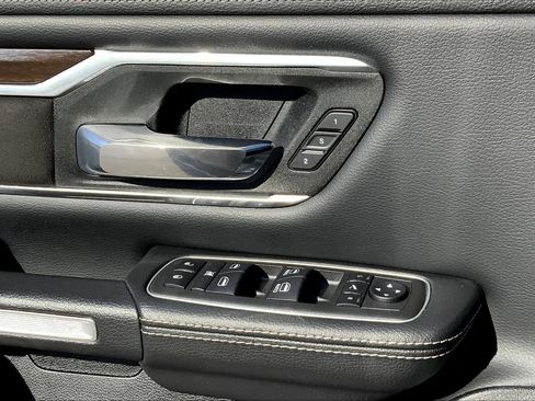 Certified 2022 RAM 1500 Laramie image 18