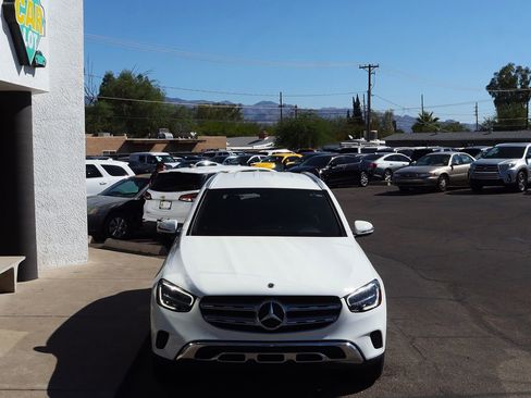 Used 2021 Mercedes-Benz GLC 300 4MATIC image 15