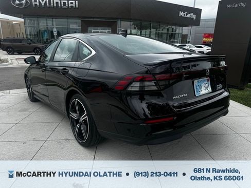 Used 2023 Honda Accord Sport image 7