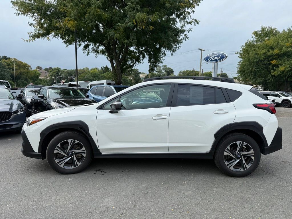 Used 2024 Subaru Crosstrek 2.0i Premium AWD/4WD image 9