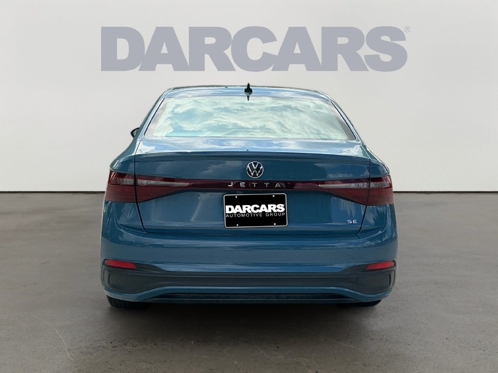 Used 2025 Volkswagen Jetta SE FWD image 6