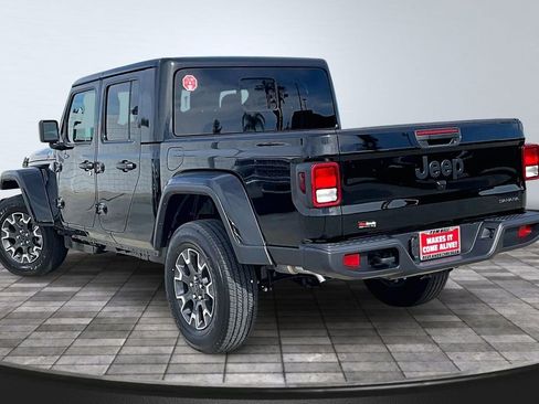 New 2026 Jeep Gladiator Sport image 16