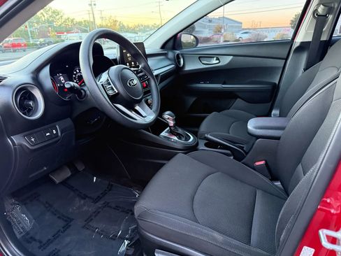 Used 2021 Kia Forte LXS image 9
