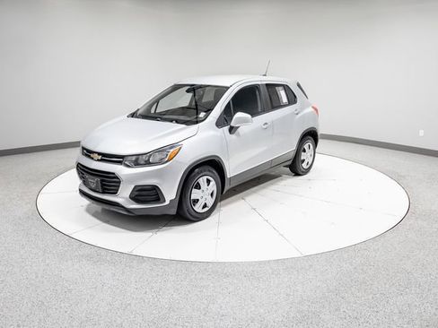 Used 2017 Chevrolet Trax LS w/ Fleet Convenience Package image 34
