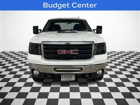 Used 2013 GMC Sierra 2500 SLE w/ SLE Preferred Package AWD/4WD image 3