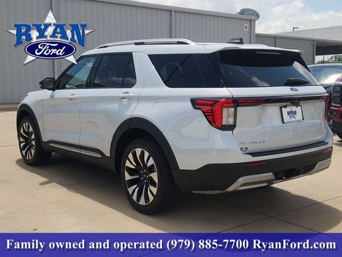 Used 2025 Ford Explorer Platinum w/ LUX Leather Package AWD/4WD image 4