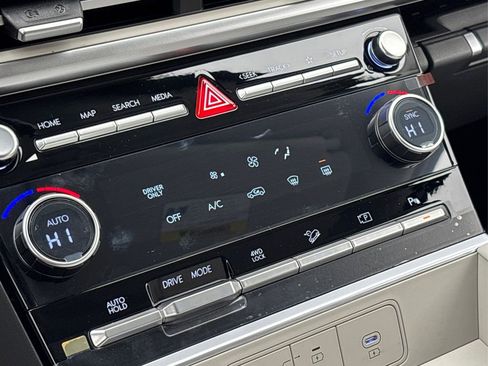 New 2026 Hyundai Santa Fe SE image 19