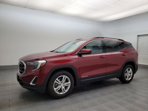 Used 2018 GMC Terrain SLE w/ Driver Convenience Package image 2