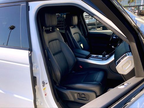 Used 2019 Land Rover Range Rover Sport HSE image 7