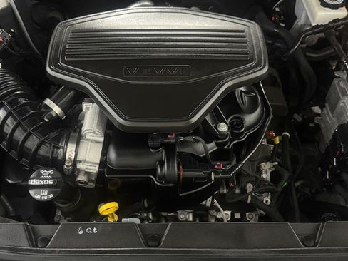 Used 2019 GMC Acadia Denali w/ Technology Package AWD/4WD image 20