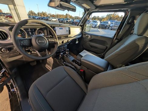 New 2026 Jeep Gladiator Sport image 2