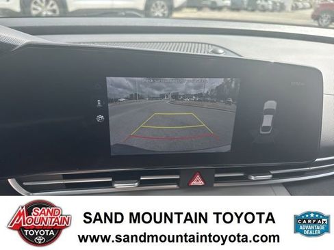 Used 2023 Hyundai Elantra Limited FWD image 24