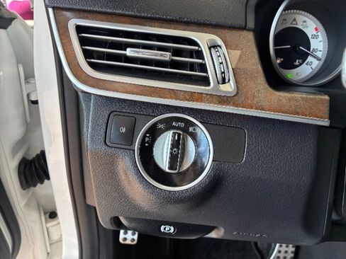 Used 2014 Mercedes-Benz E 350 4MATIC w/ Premium 1 Package image 15