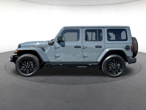Certified 2025 Jeep Wrangler Unlimited Sahara w/ Safety Group AWD/4WD image 2