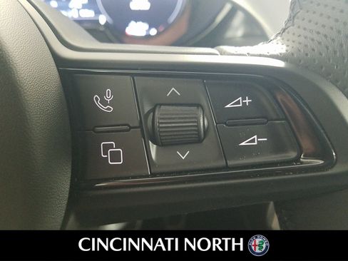 New 2024 Alfa Romeo Tonale Ti image 18