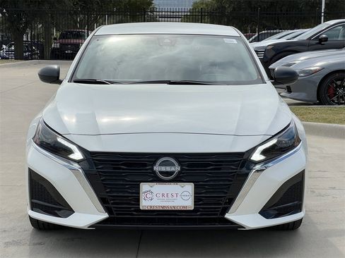 New 2025 Nissan Altima 2.5 SV image 6