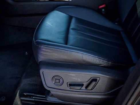 Certified 2025 Audi Q5 Premium Plus w/ Premium Plus image 22