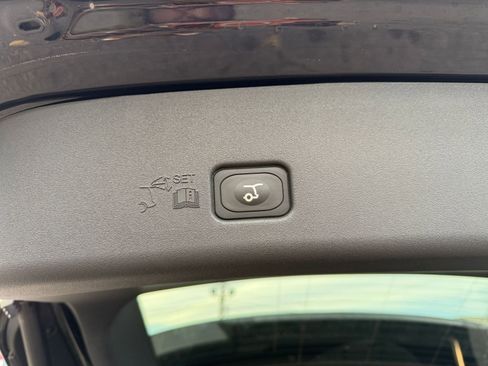 Used 2024 Lincoln Nautilus Reserve image 22