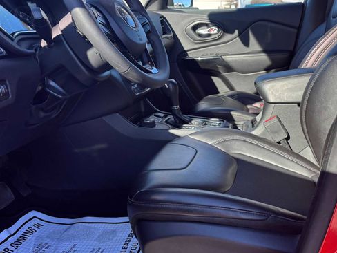 Certified 2021 Jeep Cherokee Latitude Plus image 16