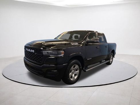 Certified 2025 RAM 1500 Big Horn AWD/4WD image 3