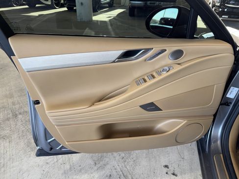 Used 2025 Genesis G80 2.5T Advanced image 17