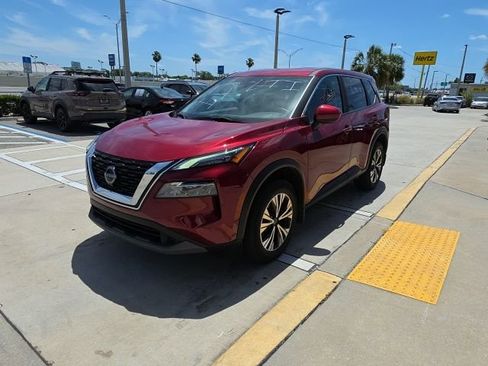 Used 2023 Nissan Rogue SV image 8