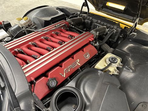 Used 2002 Dodge Viper RT/10 image 40