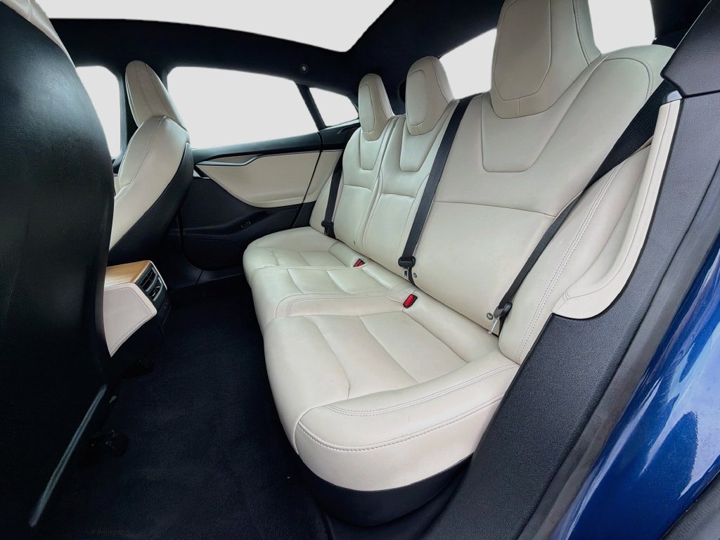 Used 2020 Tesla Model S Long Range AWD/4WD image 21
