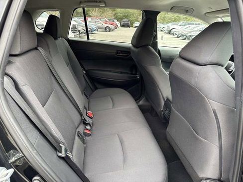 Used 2023 Toyota Corolla Cross LE AWD/4WD image 19
