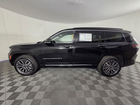 Certified 2025 Jeep Grand Cherokee L Summit AWD/4WD image 10