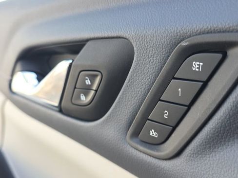 Used 2023 GMC Acadia Denali AWD/4WD image 28
