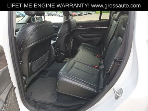 Used 2023 Jeep Grand Cherokee Limited w/ Luxury Tech Group II AWD/4WD image 25