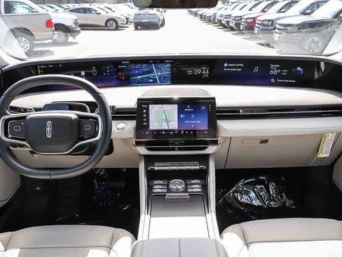 Used 2026 Lincoln Nautilus Premier w/ Equipment Group 102A AWD/4WD image 13