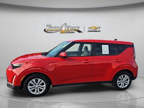 Used 2024 Kia Soul LX image 5