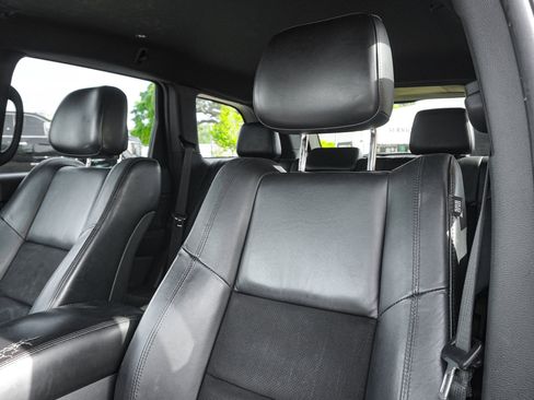 Used 2019 Jeep Grand Cherokee Altitude AWD/4WD image 15