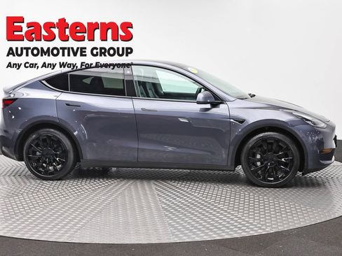 Used 2021 Tesla Model Y Long Range AWD/4WD image 4