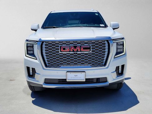 Used 2024 GMC Yukon XL Denali AWD/4WD image 8