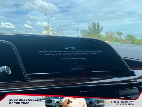 Used 2023 Cadillac Escalade Premium Luxury w/ Performance Package image 33