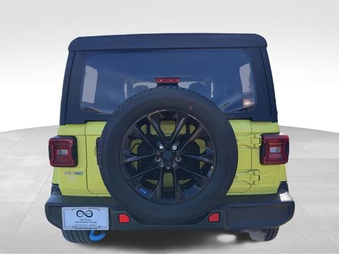 Used 2023 Jeep Wrangler Unlimited Sahara w/ Cold Weather Group image 6