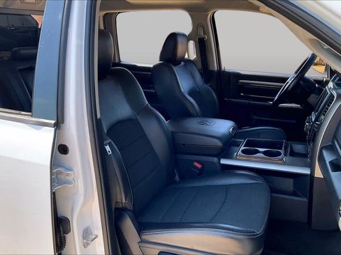Used 2014 RAM 1500 Sport RWD image 10