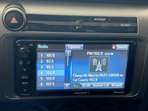 Used 2016 Scion tC FWD image 16