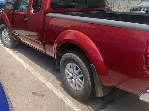 Used 2019 Nissan Frontier SV AWD/4WD image 4