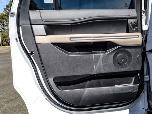 Used 2024 Ford Expedition Max Limited image 40