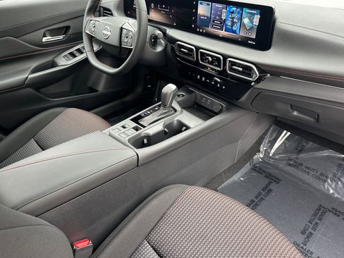 New 2026 Nissan Sentra SR w/ Floor Mat Package image 12