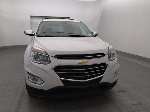 Used 2017 Chevrolet Equinox Premier w/ Enhanced Convenience Package AWD/4WD image 14