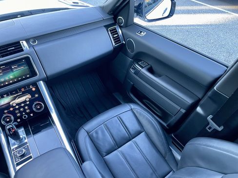 Certified 2022 Land Rover Range Rover Sport HSE Silver Edition image 18